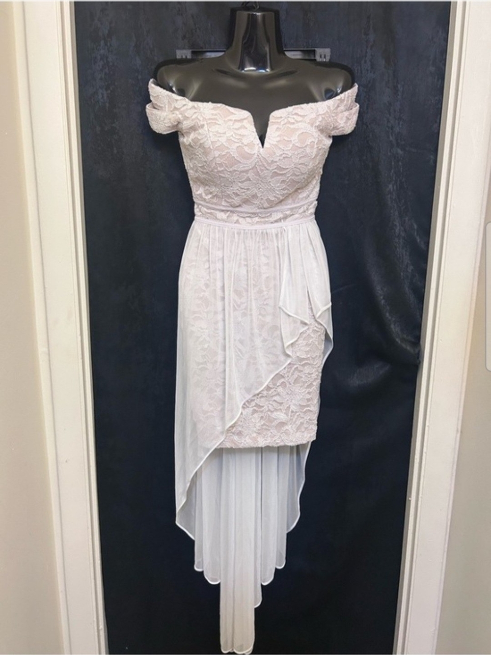 Morgan & Co. Off-Shoulder Lace High-Low Dress in Light Pink